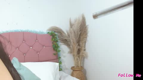 Snapshot of katriana_sex chatting on January 2025 11:30:01 PM  Katriana  online show from January 2025 11:30:01 PM
