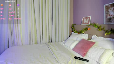 Snapshot of katrina_bail chatting on May 2026 01:02:02 AM Katrina Bail online show from May 2026 01:02:02 AM
