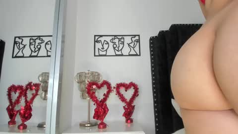 katrina moore online show from February 2025 02:33:02 PM