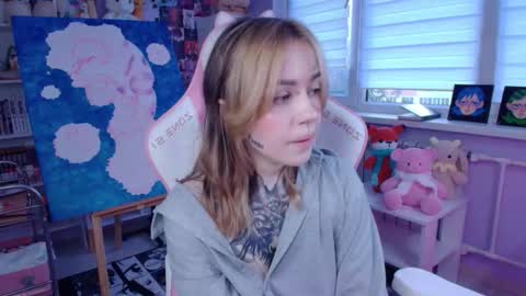 Katrin online show from September 2025 03:04:02 PM