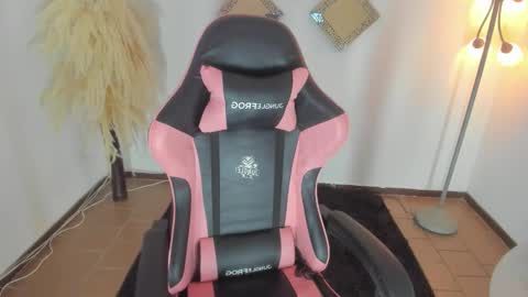 katta_c online show from February 2026 09:27:02 PM