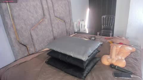 Katerine online show from March 2025 03:40:01 AM