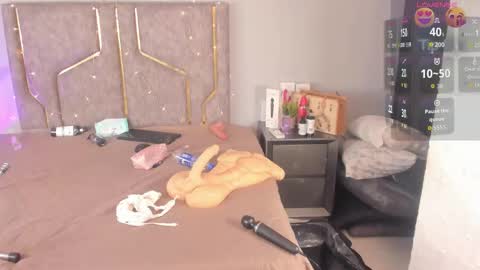 Katerine online show from September 2025 08:41:02 PM