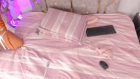 Katerine online show from September 2025 04:06:02 AM