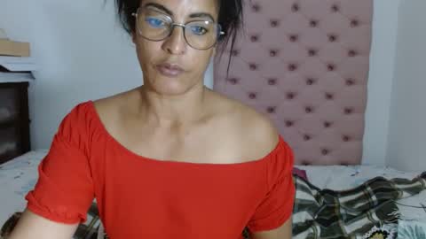 Snapshot of kattleyagray chatting on March 2025 02:57:02 AM KattleyaGrey online show from March 2025 02:57:02 AM