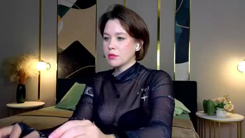 Snapshot of katttymoon_ chatting on September 2025 01:09:01 AM Goddess Katy VACATION online show from September 2025 01:09:01 AM