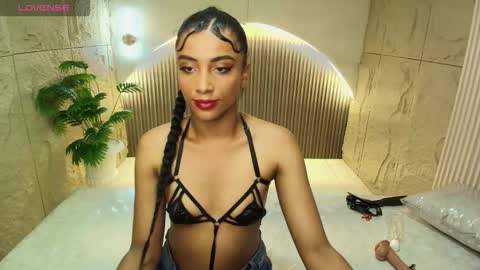 Snapshot of katty_berry_r chatting on September 2025 09:37:02 PM Katty online show from September 2025 09:37:02 PM
