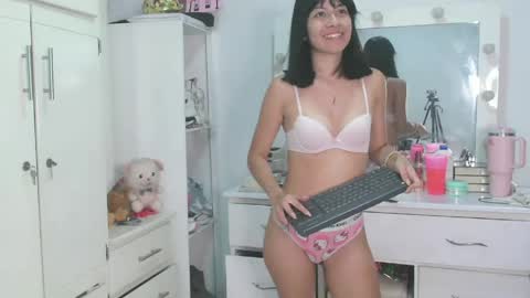 Katty online show from April 2026 10:54:02 PM