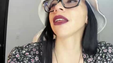 Katty online show from January 2026 08:22:02 PM