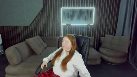 Katty online show from November 2025 06:29:02 PM