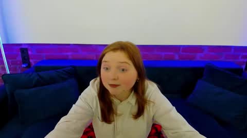 Katty online show from December 2025 07:31:01 PM