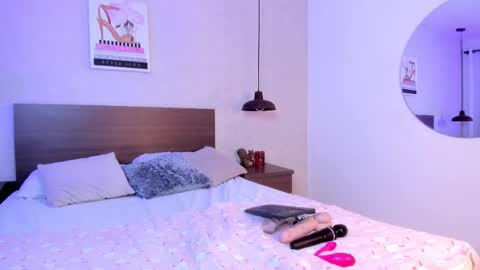 katy online show from December 2025 07:32:01 PM