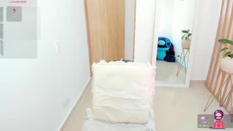 Katherine online show from November 2025 05:35:02 PM