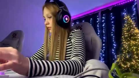 Amia online show from January 2026 05:40:01 PM