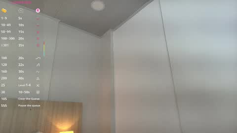 Snapshot of kayla_roux chatting on May 2026 11:40:02 AM Kayla online show from May 2026 11:40:02 AM