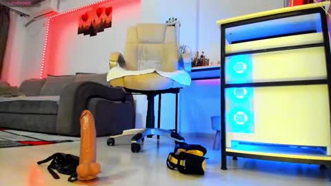 kaylee online show from November 2025 05:31:01 PM