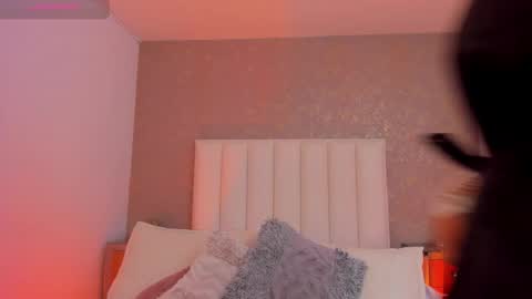 kayliebrooks online show from November 2025 08:08:02 PM