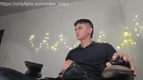 Snapshot of kayn_morningstar chatting on February 2025 06:28:01 AM Mike online show from February 2025 06:28:01 AM