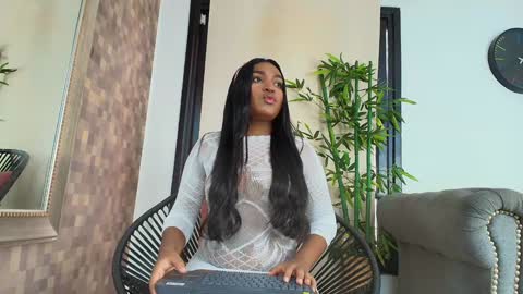 Snapshot of kayna_gomez chatting on January 2025 04:17:01 PM Kayna online show from January 2025 04:17:01 PM