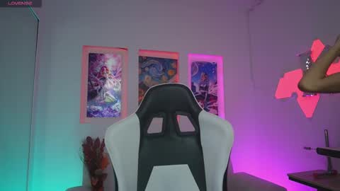 Snapshot of kayraowen chatting on November 2025 12:05:02 PM Kayra online show from November 2025 12:05:02 PM