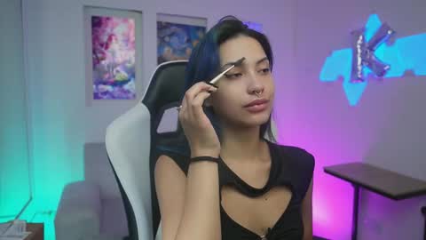 Snapshot of kayraowen chatting on November 2025 12:05:02 PM Kayra online show from November 2025 12:05:02 PM