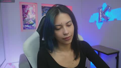 Snapshot of kayraowen chatting on November 2025 12:06:01 PM Kayra online show from November 2025 12:06:01 PM