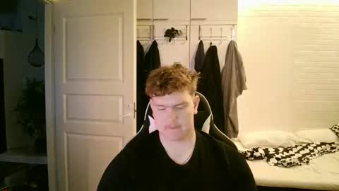 Aatu online show from November 2025 07:52:02 AM