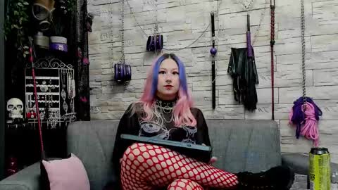 Miss Kazia online show from November 2025 03:32:02 PM