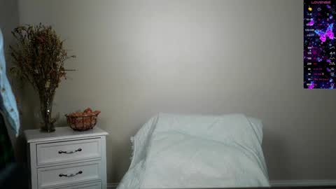 EliandKylie online show from March 2025 06:48:01 AM