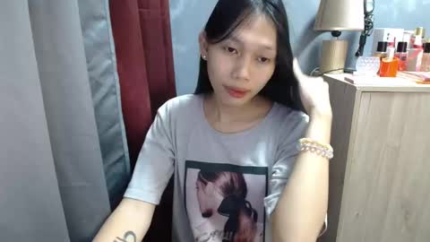 Its me Cora online show from October 2025 04:42:01 AM