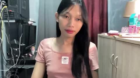 Its me Cora online show from November 2025 05:17:01 AM