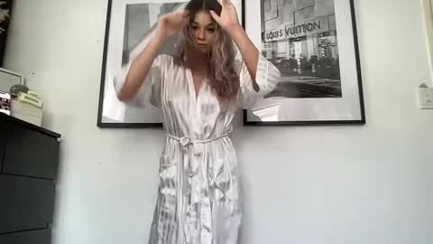 Keelie xx online show from March 2025 11:24:02 PM