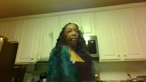 Snapshot of keephimcum69me chatting on December 2024 12:02:01 AM Keephimcum69me online show from December 2024 12:02:01 AM
