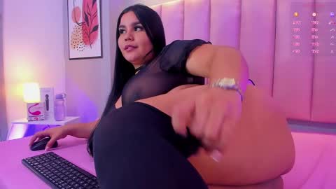 Snapshot of keily_ross1 chatting on February 2025 12:29:02 AM Keily Ross online show from February 2025 12:29:02 AM