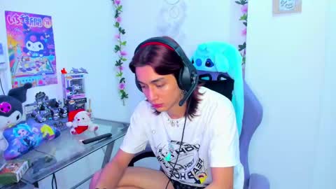 Snapshot of keita_moon chatting on December 2024 12:07:02 AM Keita moon online show from December 2024 12:07:02 AM