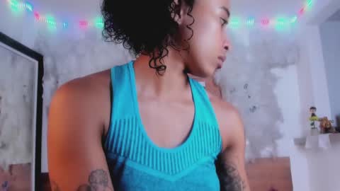 kelly__thomson online show from February 2025 12:33:02 PM