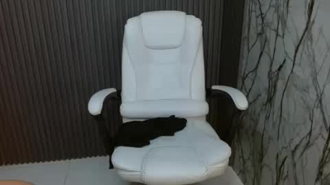 KEY online show from September 2025 08:33:02 PM