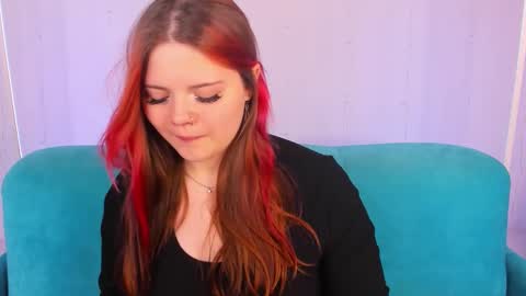 Kellyfiery online show from November 2025 07:43:01 AM