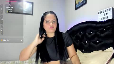 kellyMillian  online show from September 2025 06:54:01 PM