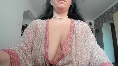 Snapshot of kellymorgan_ chatting on January 2025 12:07:02 PM Monday - Friday  08 am - 3 pm GMT 3 online show from January 2025 12:07:02 PM