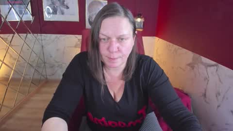 Kelly online show from November 2025 05:30:01 PM