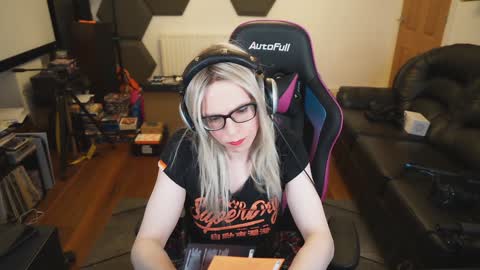 Snapshot of kelseycobalt chatting on December 2024 12:53:02 AM kelseycobalt online show from December 2024 12:53:02 AM