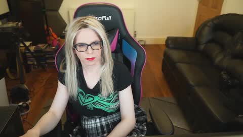 Snapshot of kelseycobalt chatting on December 2024 01:34:02 AM kelseycobalt online show from December 2024 01:34:02 AM
