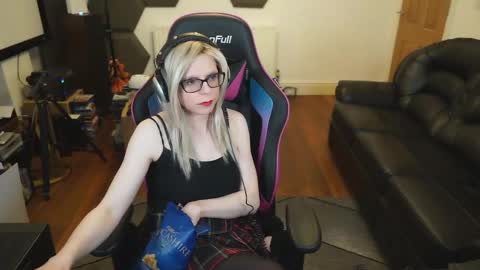 Snapshot of kelseycobalt chatting on February 2025 11:58:02 PM kelseycobalt online show from February 2025 11:58:02 PM