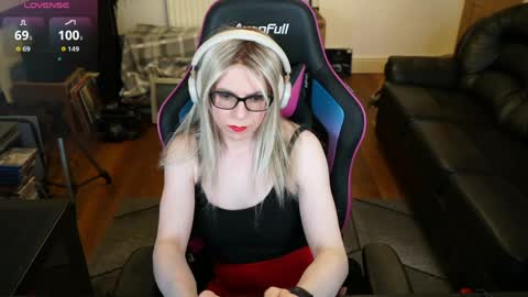Snapshot of kelseycobalt chatting on May 2026 07:55:02 PM kelseycobalt online show from May 2026 07:55:02 PM