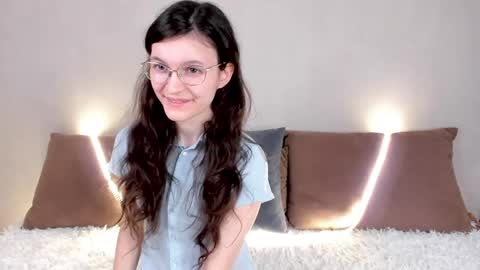 Snapshot of kelsirabenold chatting on April 2026 04:43:02 AM Kelsirabenold online show from April 2026 04:43:02 AM