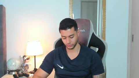 ken_mailik online show from November 2025 03:05:02 AM