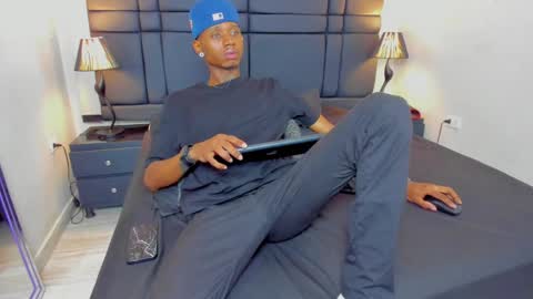 Snapshot of ken_smith01 chatting on December 2024 03:04:02 AM Ken Smith online show from December 2024 03:04:02 AM