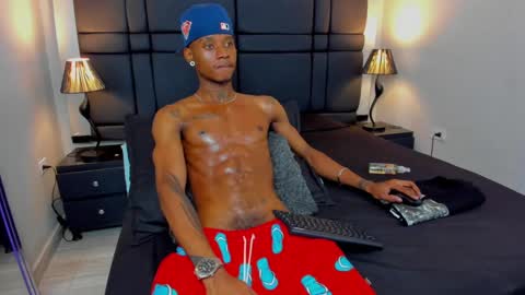 Snapshot of ken_smith01 chatting on February 2025 11:48:02 PM Ken Smith online show from February 2025 11:48:02 PM