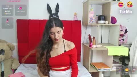 Snapshot of kendal_2 chatting on November 2025 11:18:02 PM Mariana online show from November 2025 11:18:02 PM